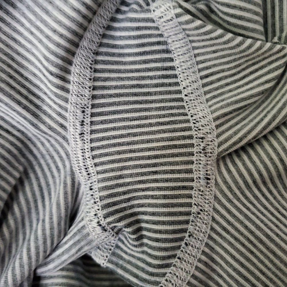 𝅺lululemon Ebb to Train Tight Wash White Black Luna 4 - Picture 8 of 9